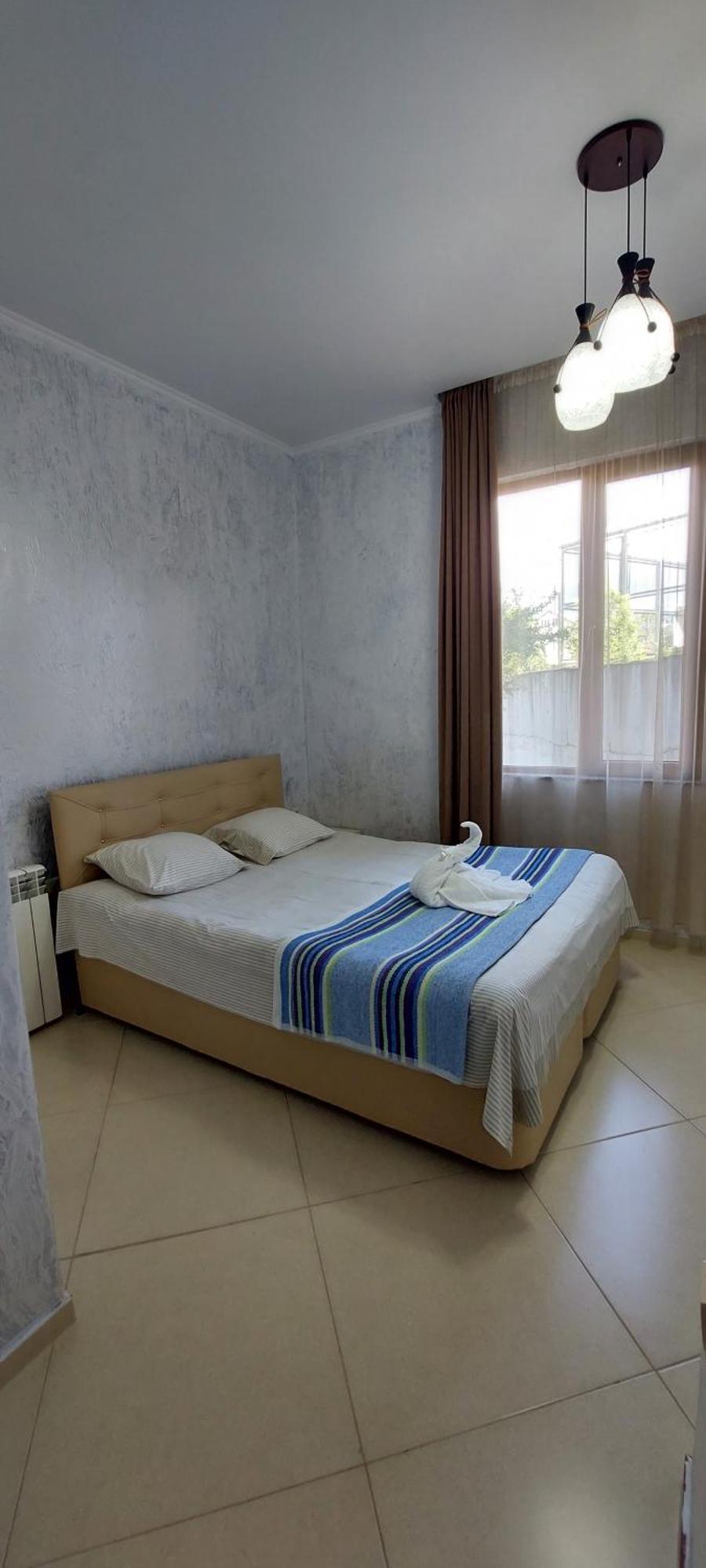 Hotel Ergo Batoemi Buitenkant foto