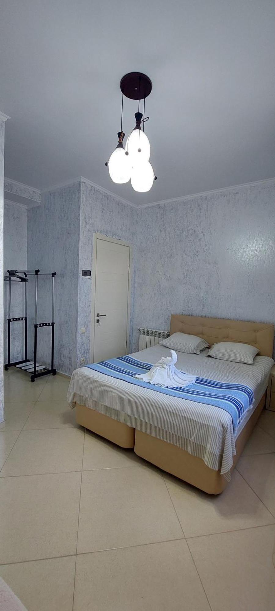 Hotel Ergo Batoemi Buitenkant foto