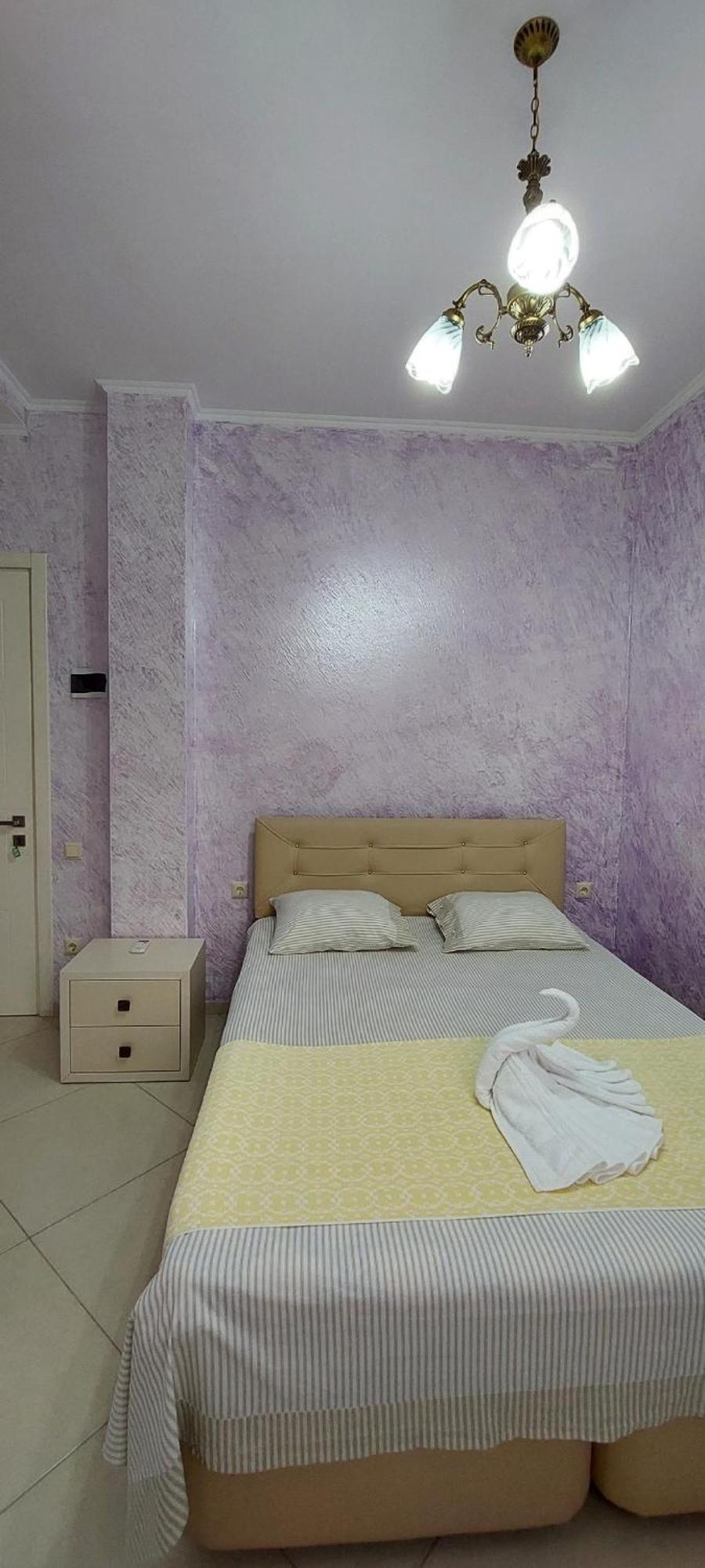 Hotel Ergo Batoemi Buitenkant foto