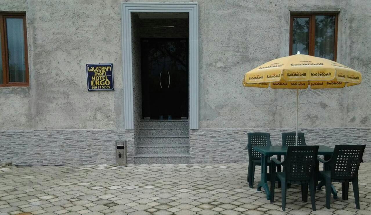 Hotel Ergo Batoemi Buitenkant foto
